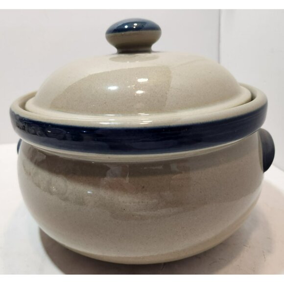 Salt Glaze Stoneware Home Sweet Home Round 9" Casserole DIsh With Lid - Picture 5 of 15